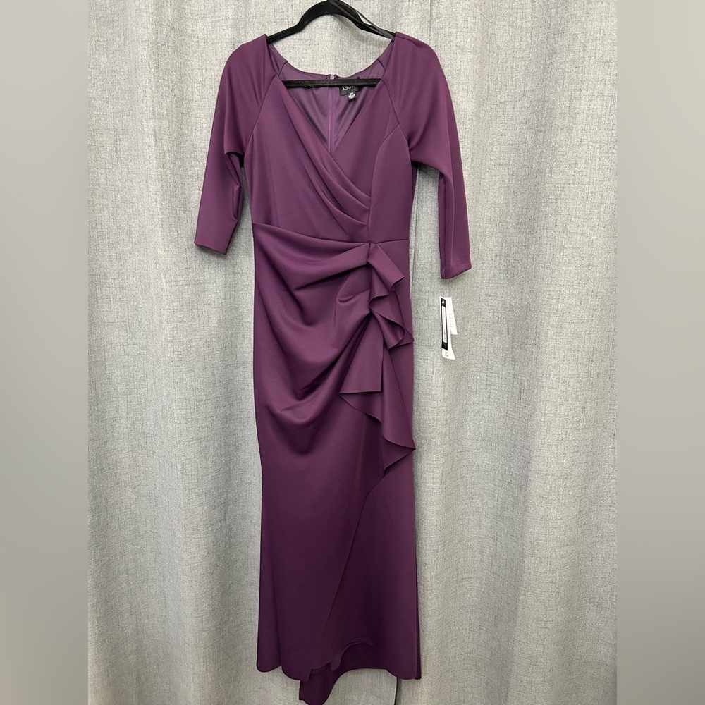 Xscape Women's Long 3/4 Sleeve V-Neck Side Ruched Gown - Picture 5 of 9